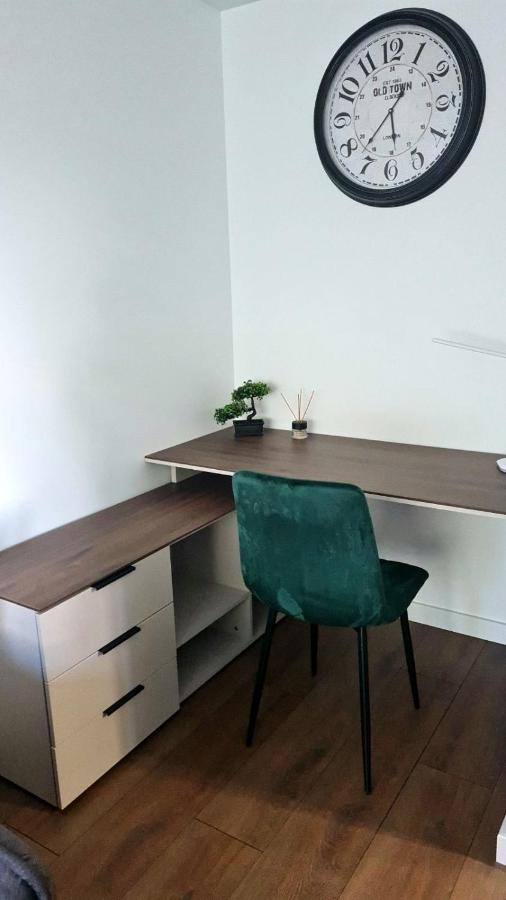 Talsa 1-Bedroom Apartment In City Center Siauliai Exteriör bild